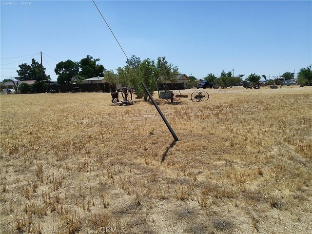 13410 Begonia Road, Victorville, CA 92392