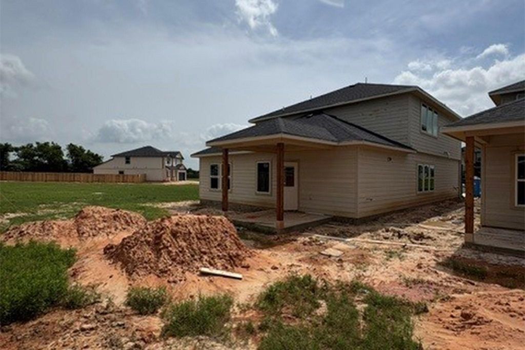 3043 Winecup Street, Brookshire, TX 77423
