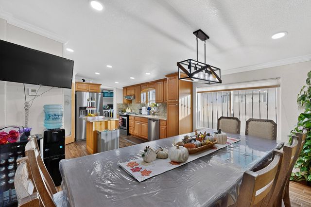 1727 Rayo Del Sol SW Drive SW, Albuquerque, NM 87121