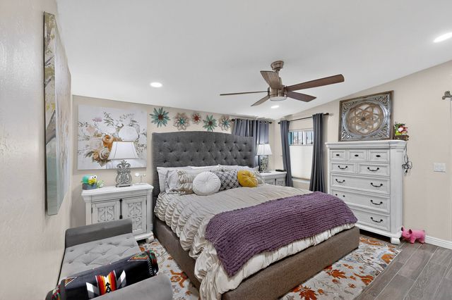 1727 Rayo Del Sol SW Drive SW, Albuquerque, NM 87121