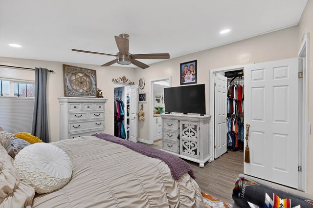 1727 Rayo Del Sol SW Drive SW, Albuquerque, NM 87121