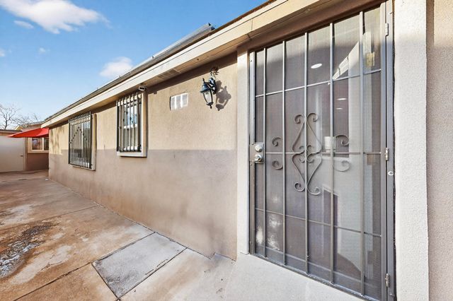 1727 Rayo Del Sol SW Drive SW, Albuquerque, NM 87121