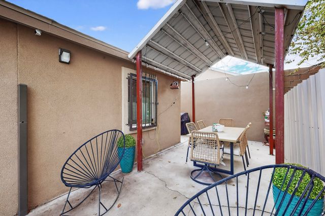 1727 Rayo Del Sol SW Drive SW, Albuquerque, NM 87121