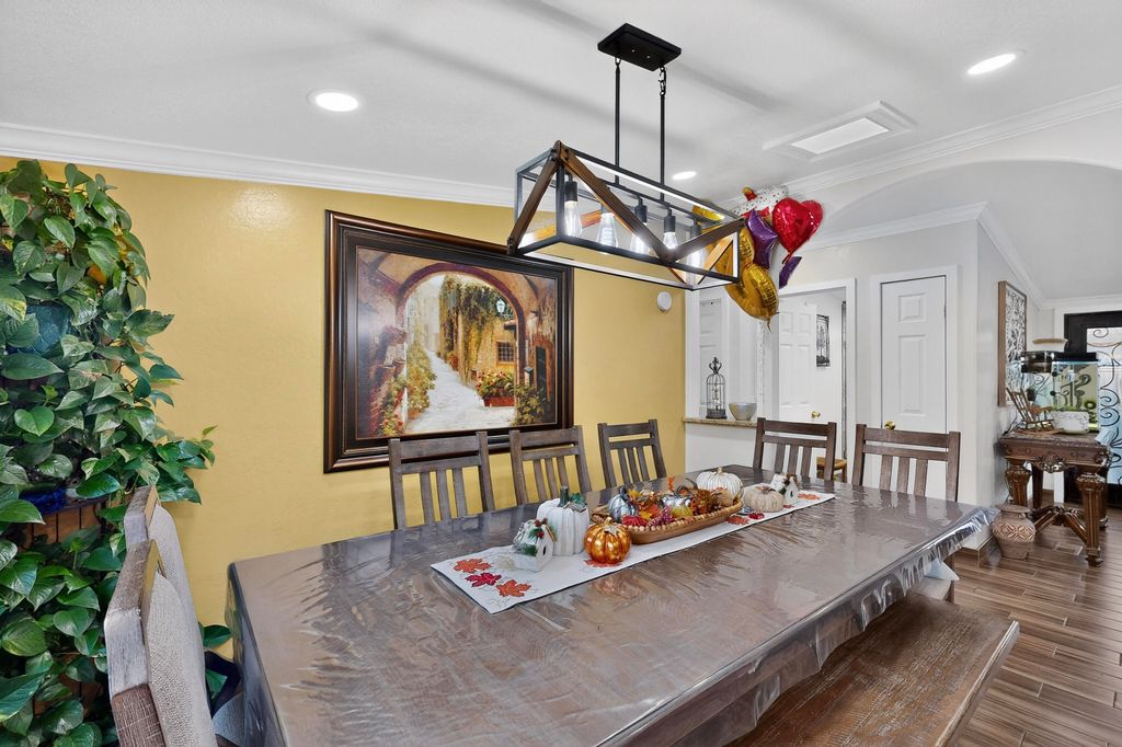 1727 Rayo Del Sol SW Drive SW, Albuquerque, NM 87121