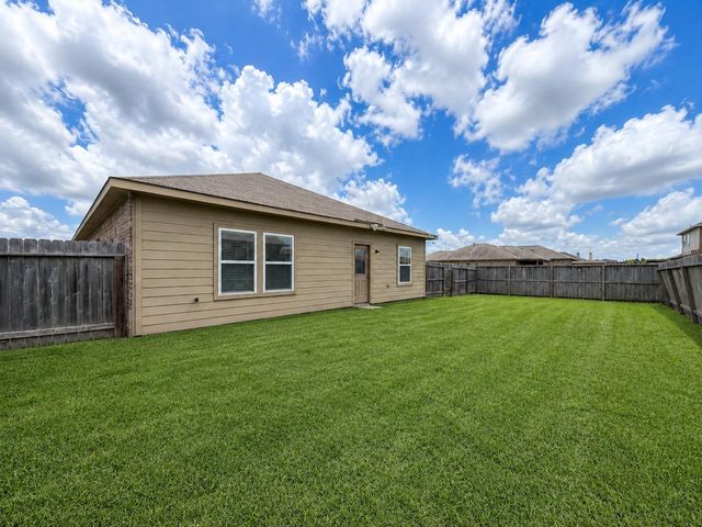 2805 Coral Drive, Texas City, TX 77591