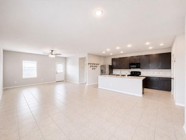 2805 Coral Drive, Texas City, TX 77591