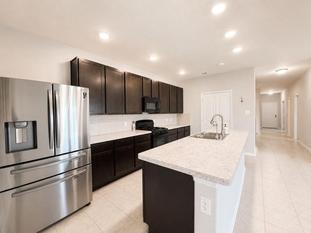 2805 Coral Drive, Texas City, TX 77591