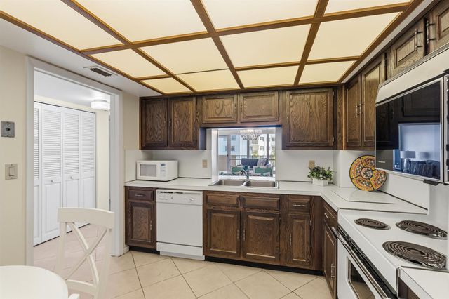 5000 N Ocean Boulevard 504, Lauderdale By The Sea, FL 33308