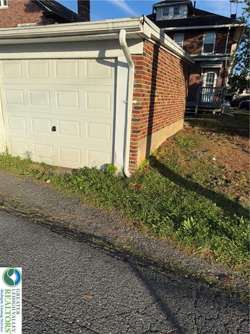 2033 West Tilghman Street, Allentown City, PA 18104