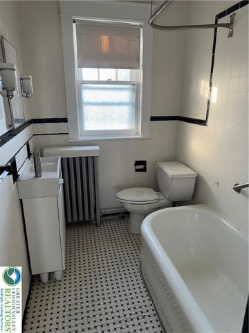 2033 West Tilghman Street, Allentown City, PA 18104