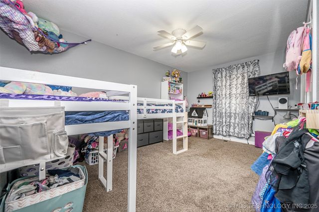 1402 W 10th, Sulphur, OK 73086