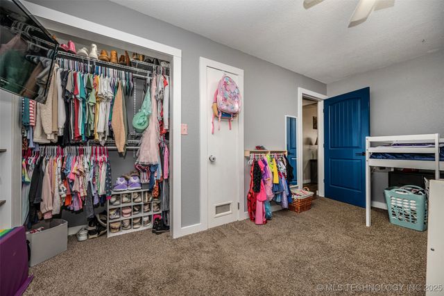 1402 W 10th, Sulphur, OK 73086