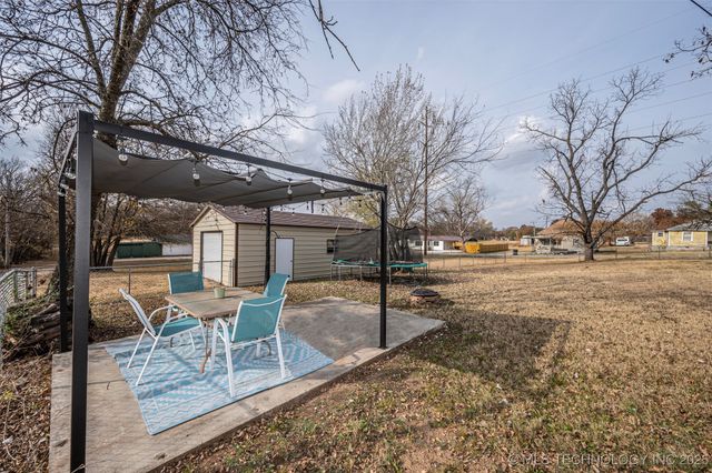 1402 W 10th, Sulphur, OK 73086