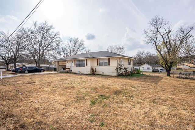 1402 W 10th, Sulphur, OK 73086