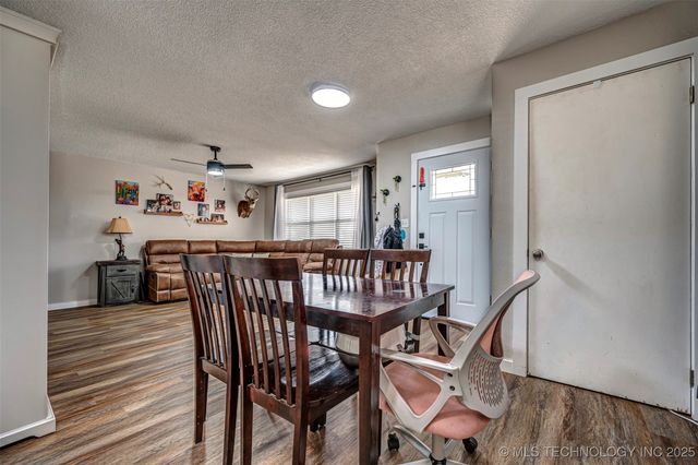 1402 W 10th, Sulphur, OK 73086