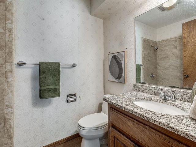 1111 Robin Hood Lane, Norman, OK 73072