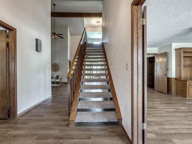 1111 Robin Hood Lane, Norman, OK 73072