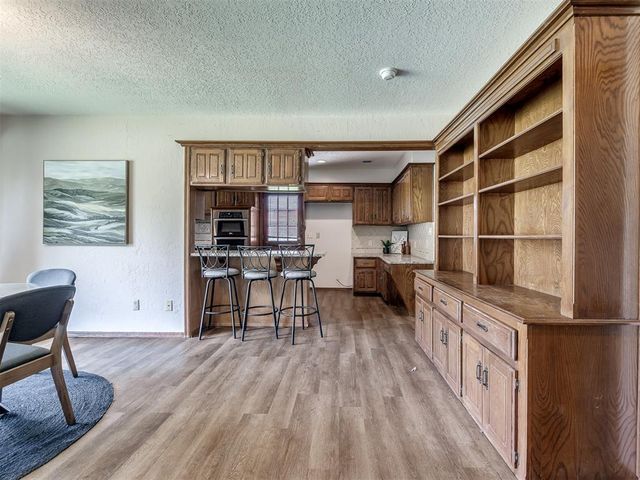 1111 Robin Hood Lane, Norman, OK 73072