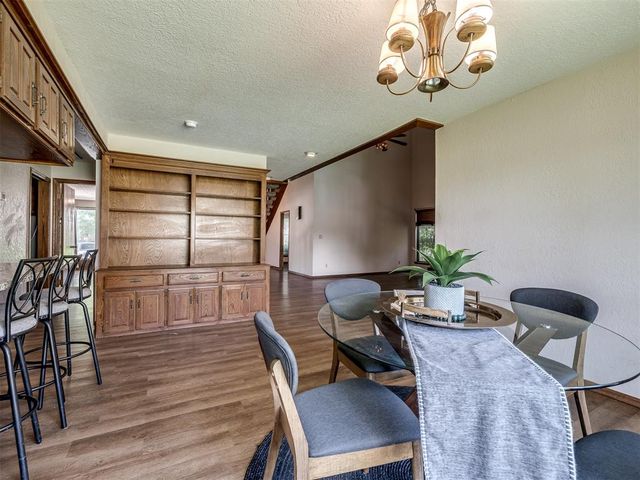 1111 Robin Hood Lane, Norman, OK 73072