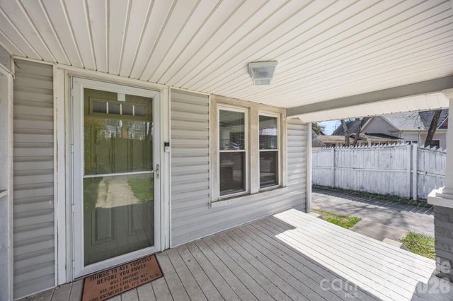 127 S Patterson Street, Statesville, NC 28677