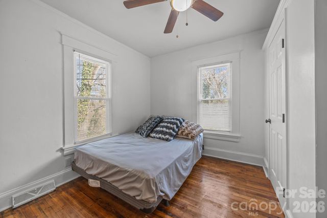 127 S Patterson Street, Statesville, NC 28677