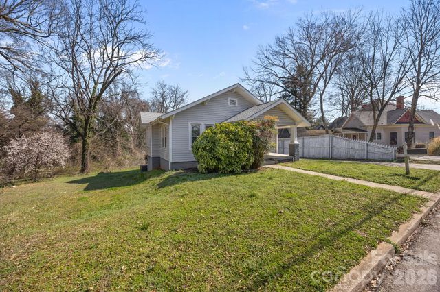 127 S Patterson Street, Statesville, NC 28677