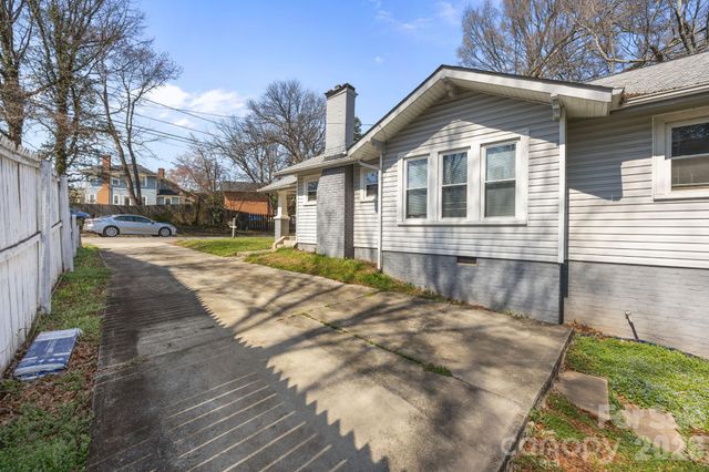 127 S Patterson Street, Statesville, NC 28677