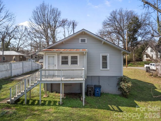 127 S Patterson Street, Statesville, NC 28677