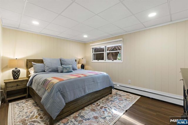 17 Cherry Place, Hillsdale, NJ 07642