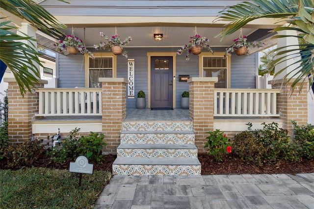 322 11TH AVENUE N, St Petersburg, FL 33701