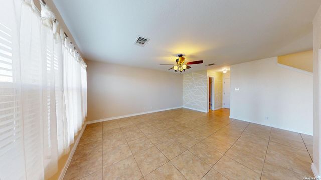 147 WOODSTONE LOOP, Cibolo, TX 78108