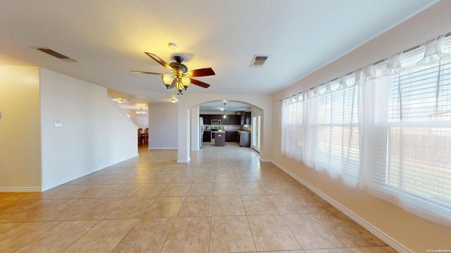 147 WOODSTONE LOOP, Cibolo, TX 78108