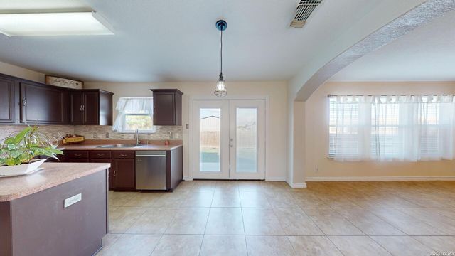 147 WOODSTONE LOOP, Cibolo, TX 78108