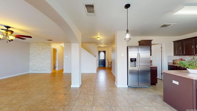 147 WOODSTONE LOOP, Cibolo, TX 78108