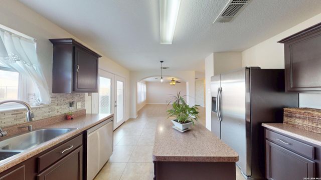147 WOODSTONE LOOP, Cibolo, TX 78108