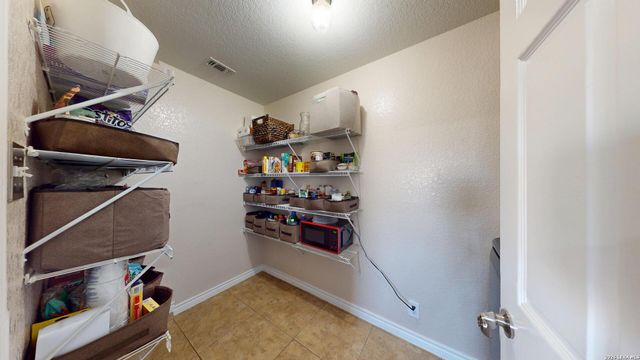 147 WOODSTONE LOOP, Cibolo, TX 78108