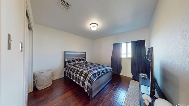 147 WOODSTONE LOOP, Cibolo, TX 78108