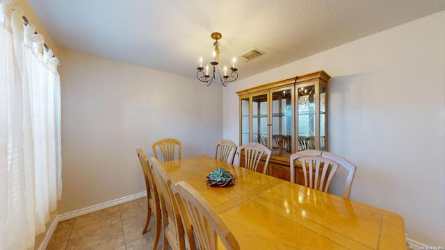 147 WOODSTONE LOOP, Cibolo, TX 78108
