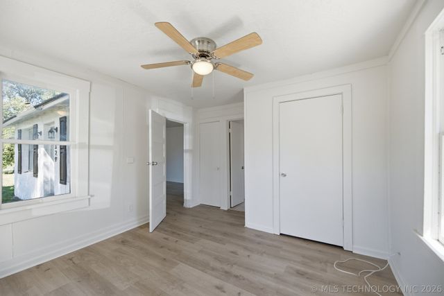 329 W Oak Street, Coweta, OK 74429