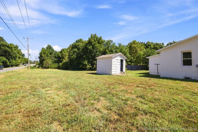 329 W Oak Street, Coweta, OK 74429