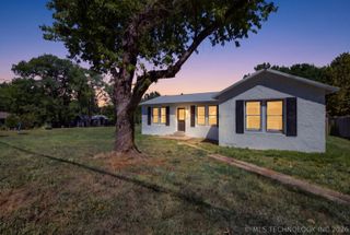 329 W Oak Street, Coweta, OK 74429