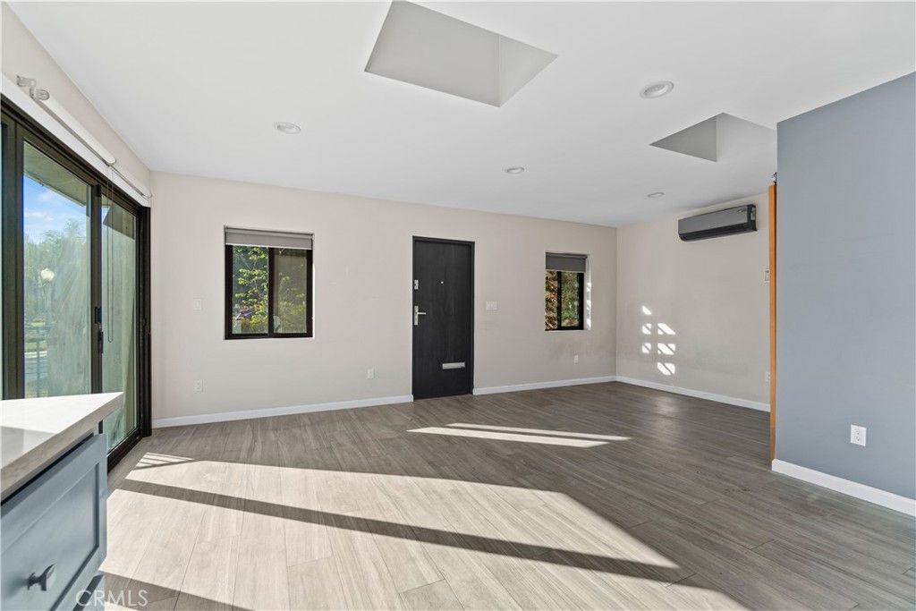 Image 10 of property listing at 4536 Maycrest Street, Los Angeles, CA 90032