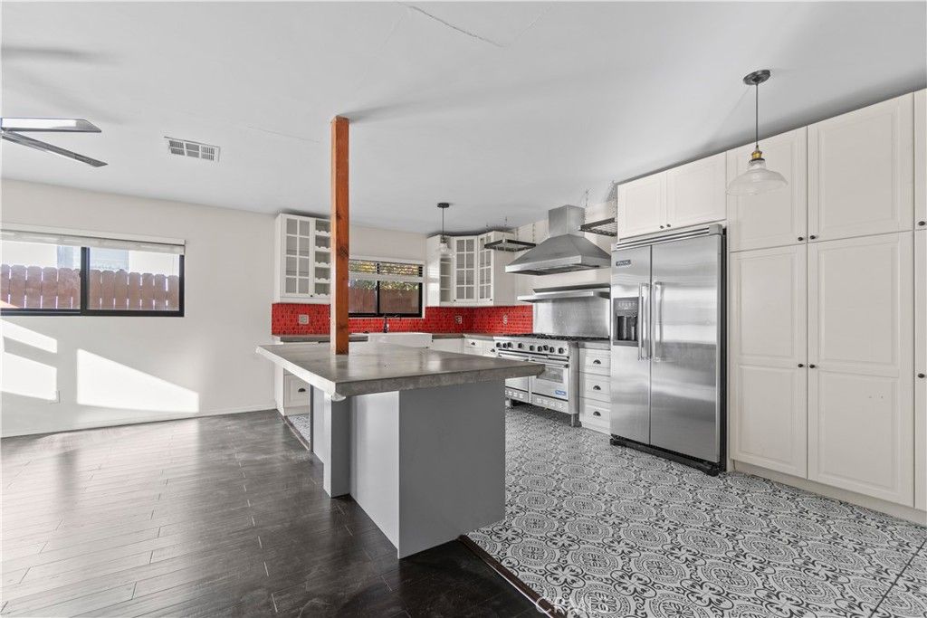 Image 16 of property listing at 4536 Maycrest Street, Los Angeles, CA 90032