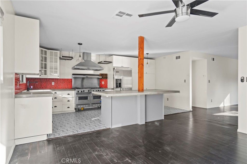 Image 18 of property listing at 4536 Maycrest Street, Los Angeles, CA 90032