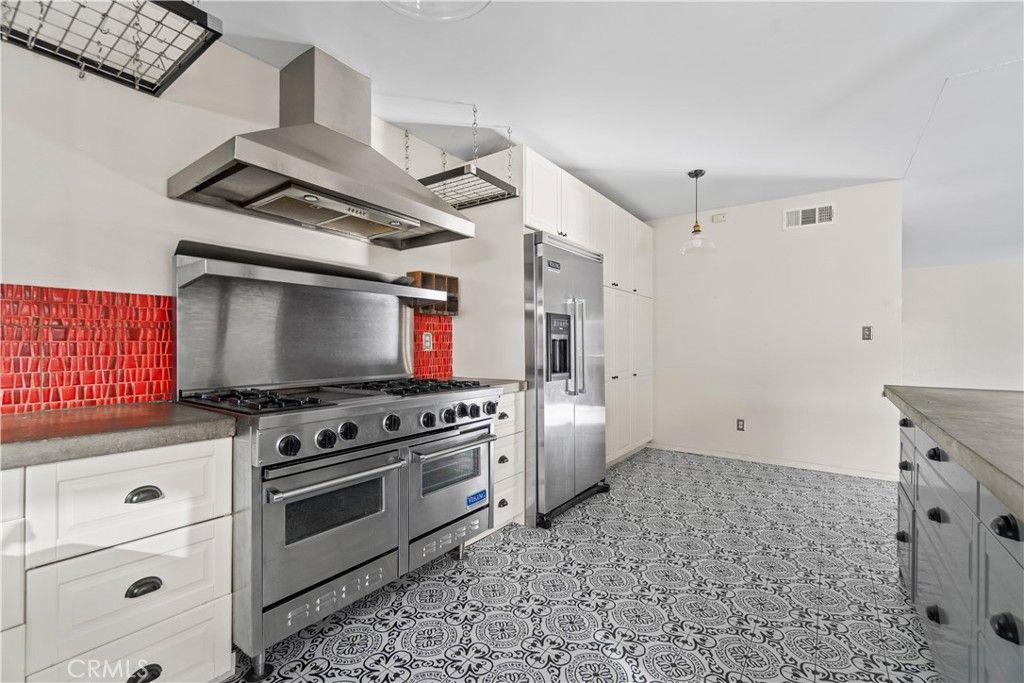 Image 19 of property listing at 4536 Maycrest Street, Los Angeles, CA 90032