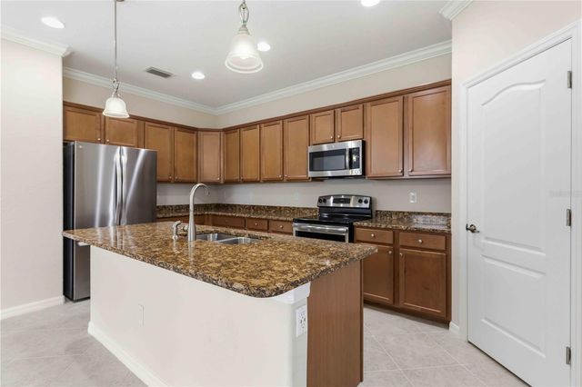 6907 QUIET CREEK DRIVE, Bradenton, FL 34212