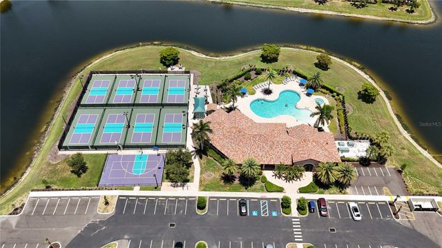 6907 QUIET CREEK DRIVE, Bradenton, FL 34212