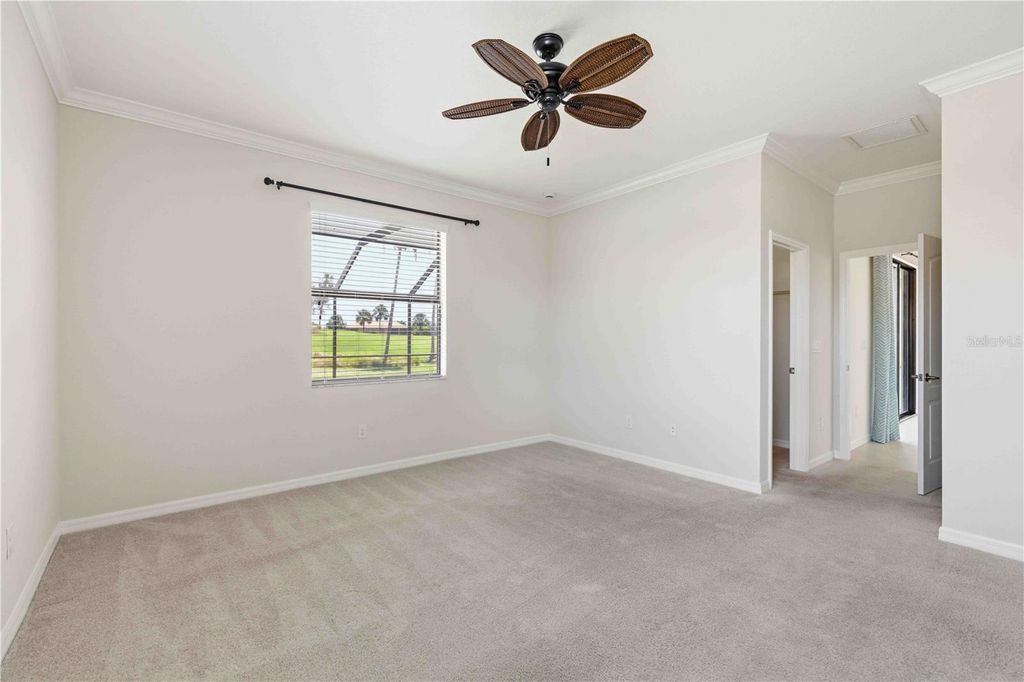 Image 19 of property listing at 6907 QUIET CREEK DRIVE, Bradenton, FL 34212