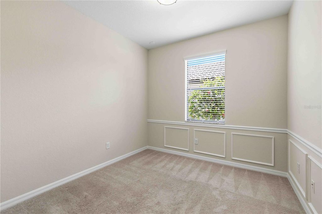 Image 24 of property listing at 6907 QUIET CREEK DRIVE, Bradenton, FL 34212