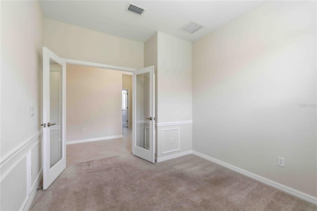 Image 25 of property listing at 6907 QUIET CREEK DRIVE, Bradenton, FL 34212